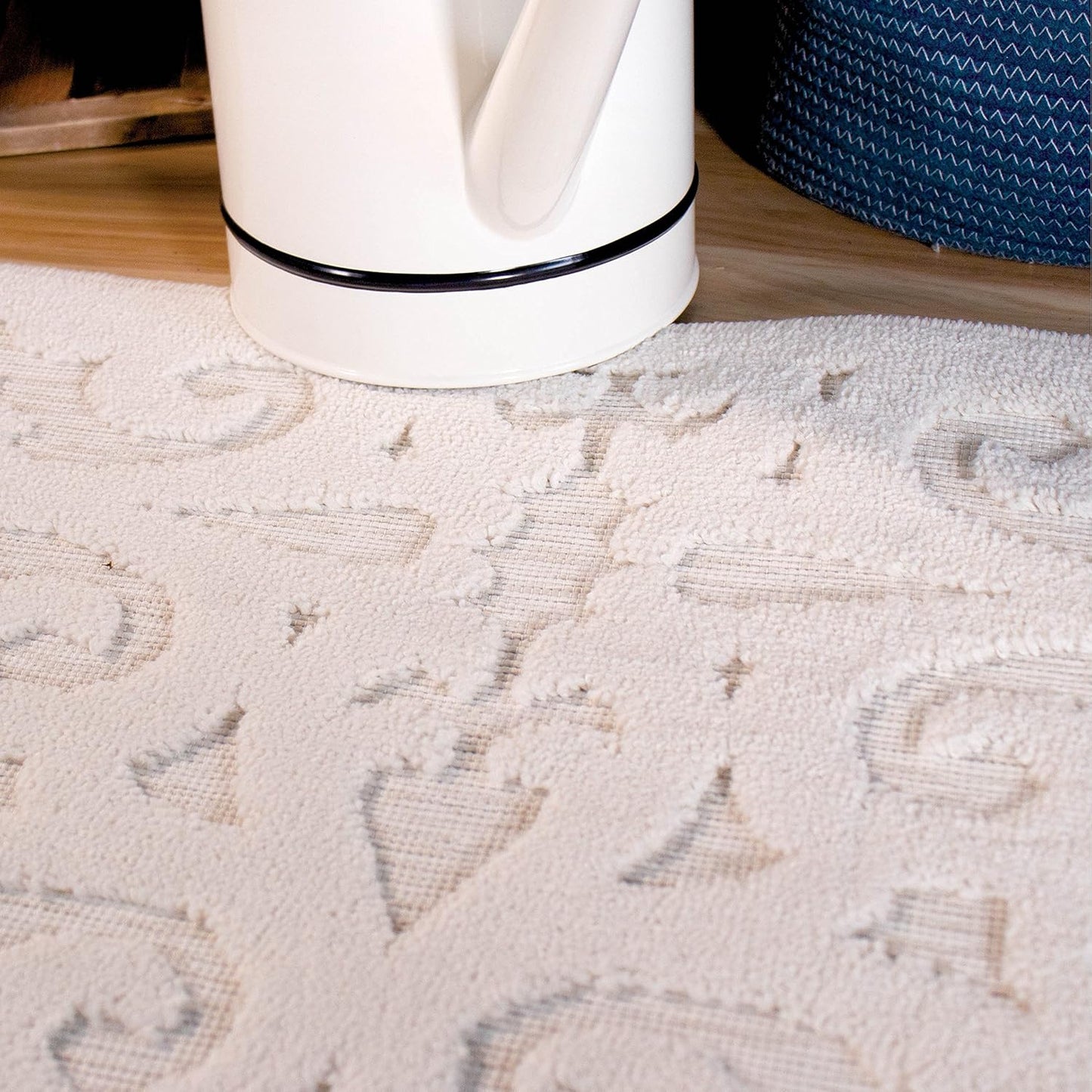 Orian Sculpted 4704 Indoor/Outdoor High-Low Debonair Natural Area Rug, 5'2" X 7'6", Ivory
