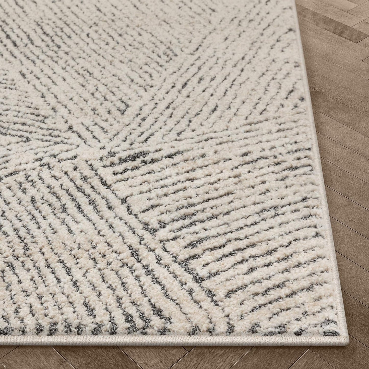 Ezio Beige Tribal Geometric Distressed High-Lo Pile Area Rug 5X7 (5'3" X 7'3")