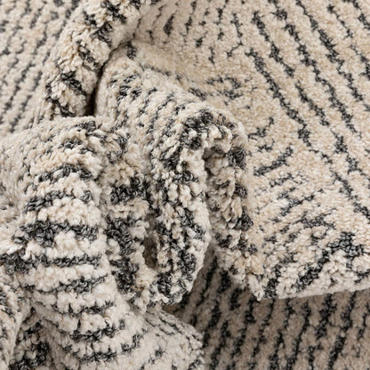 Ezio Beige Tribal Geometric Distressed High-Lo Pile Area Rug 5X7 (5'3" X 7'3")
