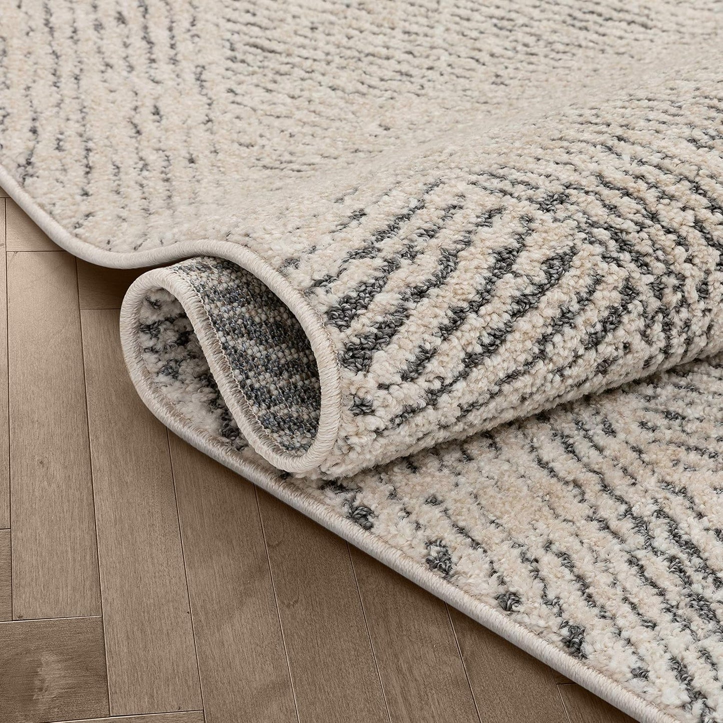 Ezio Beige Tribal Geometric Distressed High-Lo Pile Area Rug 5X7 (5'3" X 7'3")